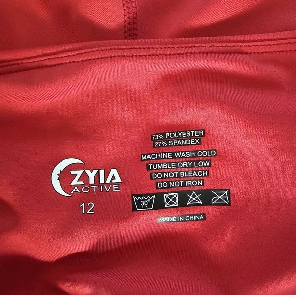Zyia Light n Tight Red Crop Leggings Size 12 - Picture 3 of 3